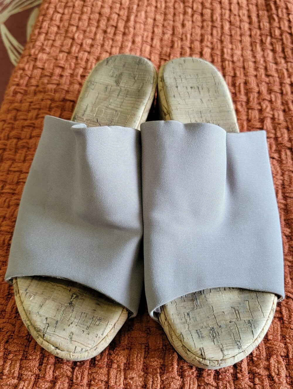 DKNY wedge Sandals Size 8